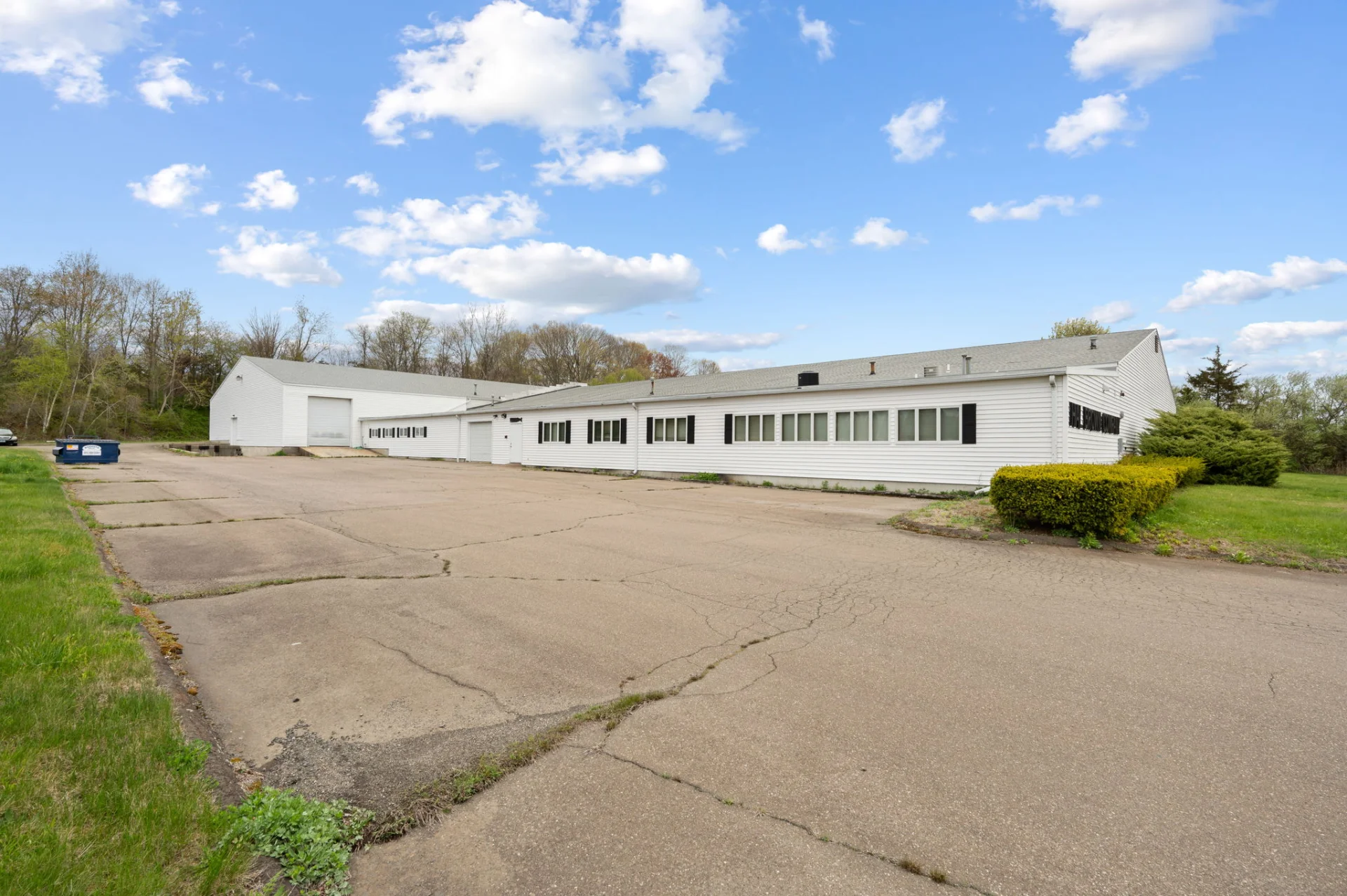 9 Web Or Mls 16 E Industrial Rd 59.webp